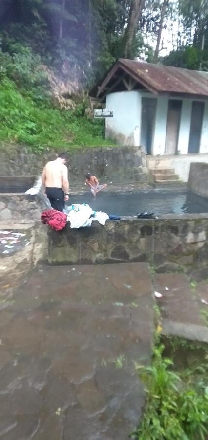 Hidayah Homestay Kelimutu Kültér fotó