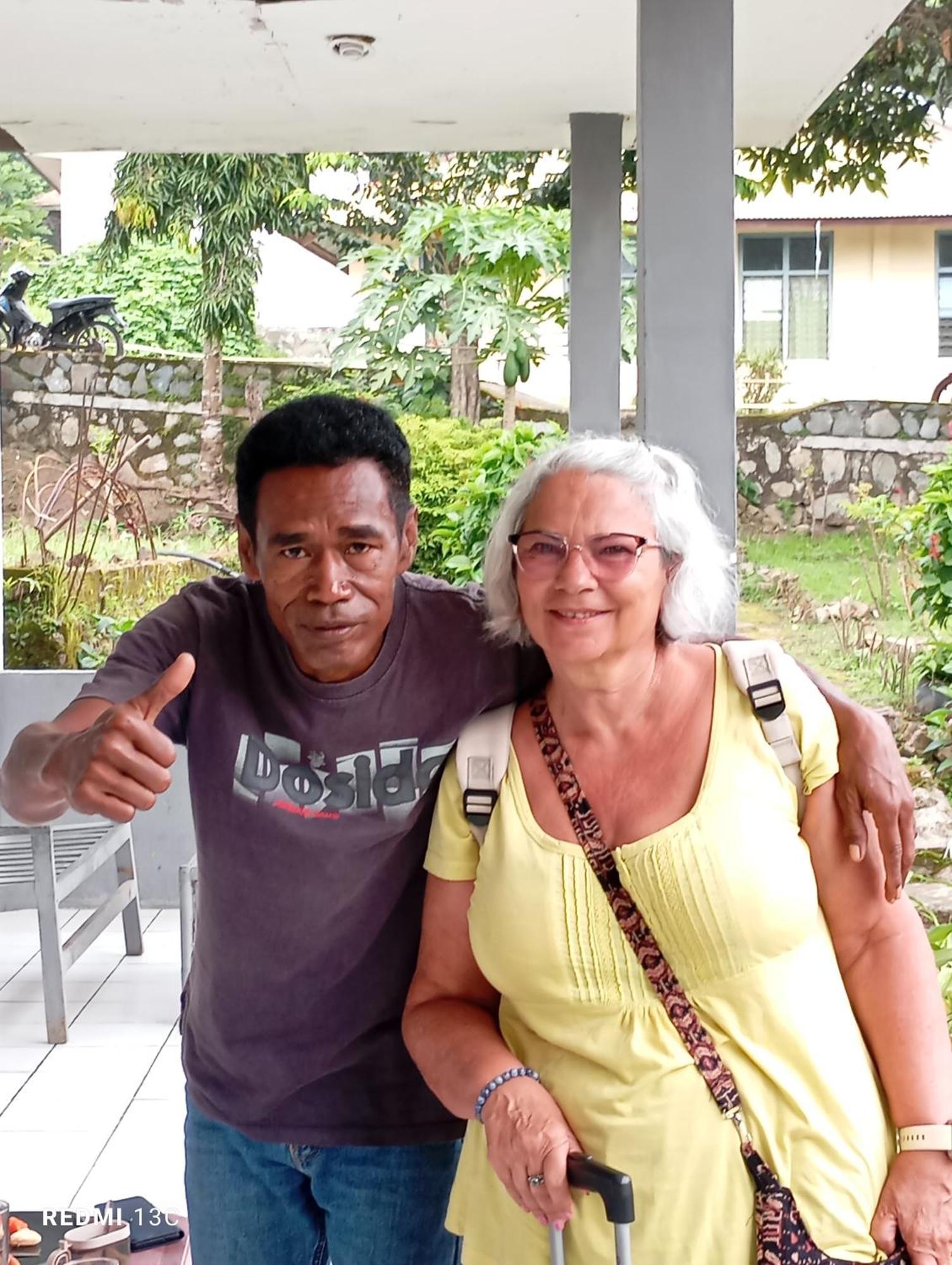 Hidayah Homestay Kelimutu Szoba fotó